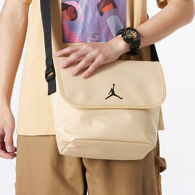 Air Jordan Jumpman Messenger Bag 'Beige Yellow' JD2233023GS-002