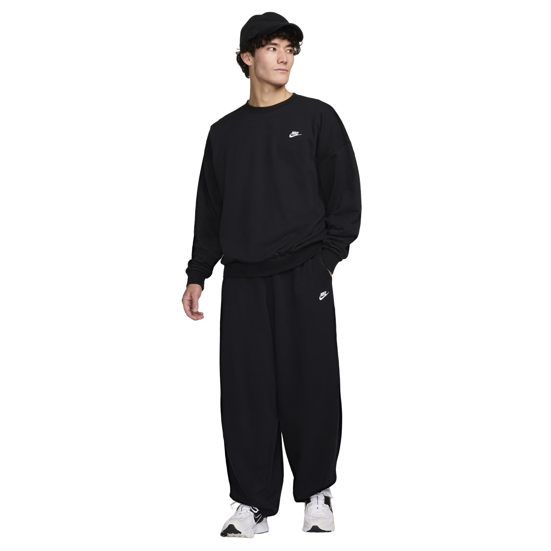 Nike Club Fleece Oversized French Terry Crewneck Sweatshirt Asia Sizing 'Black' HJ1820-010