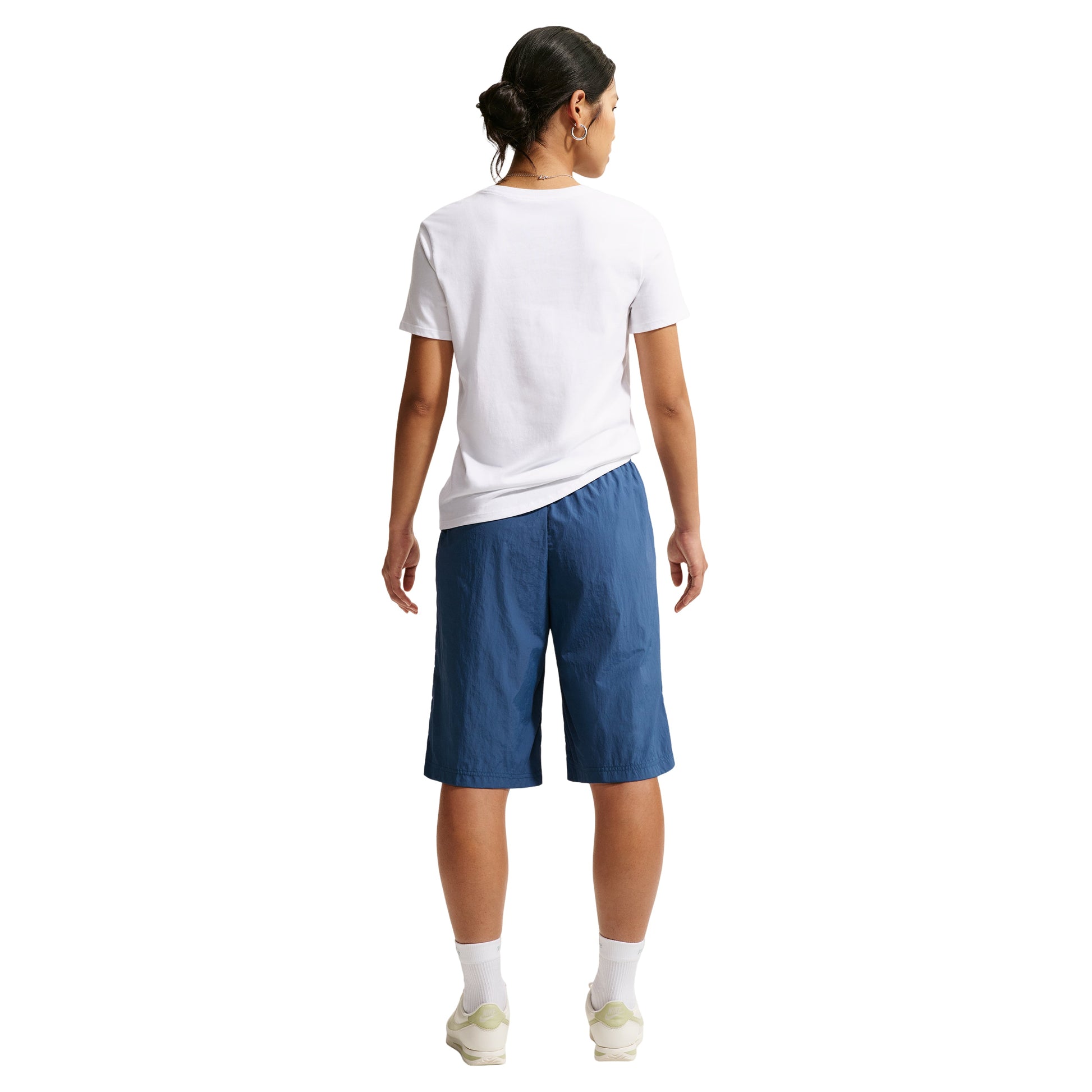 (WMNS) Nike Sportswear Mid-Rise Loose Knee-Length Shorts 'Mystic Navy Sail' IH8465-461