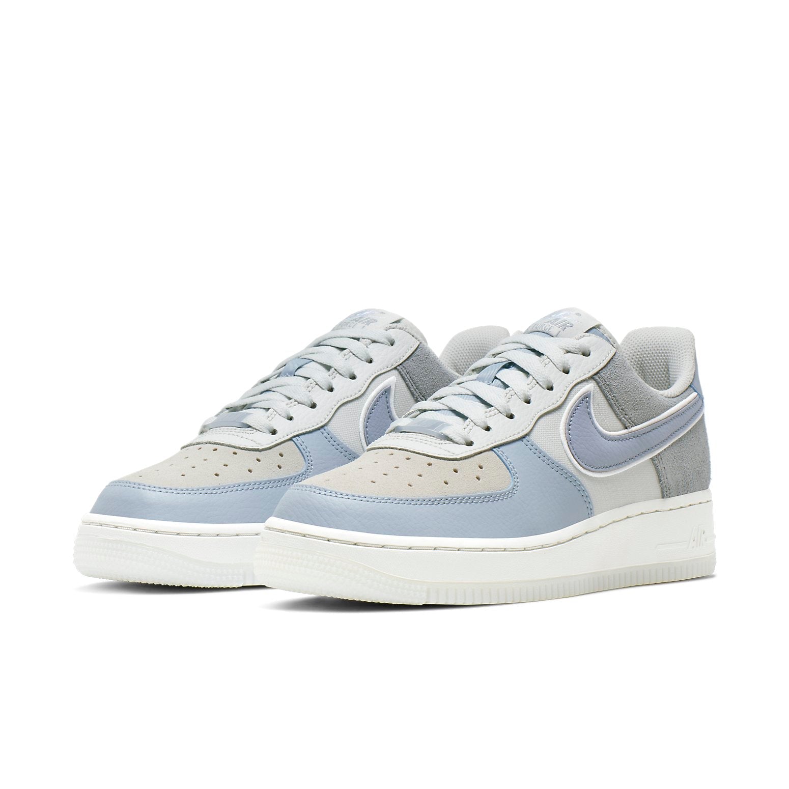 (WMNS) Nike Air Force 1 Low Premium 'Light Armory Blue' 896185-401