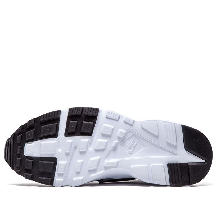 (GS) Nike Huarache Run 'Black Wolf Grey White' 654275-001
