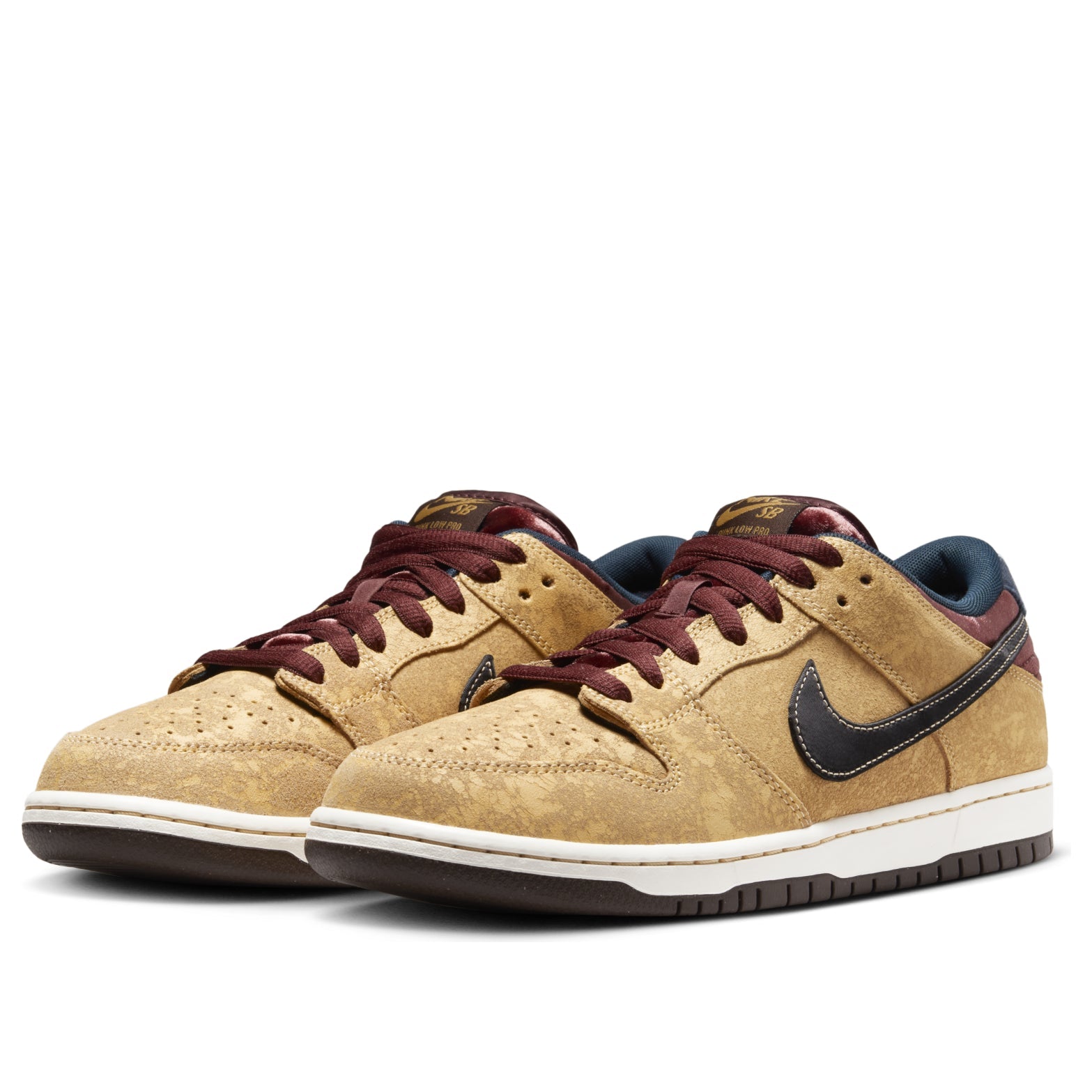 Nike SB Dunk Low Pro 'City of Cinema' FZ1278-200