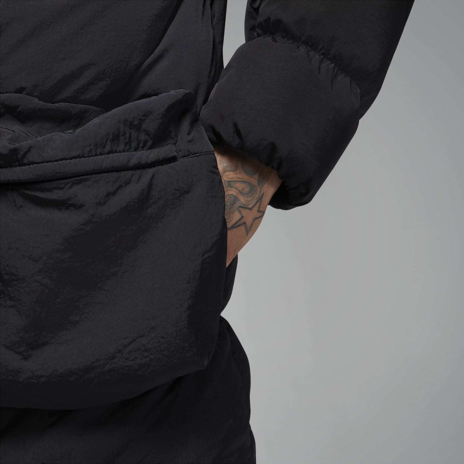 Air Jordan Logo Zipper Mid-Length Down Jacket Asia Sizing 'Black' DQ7347-010