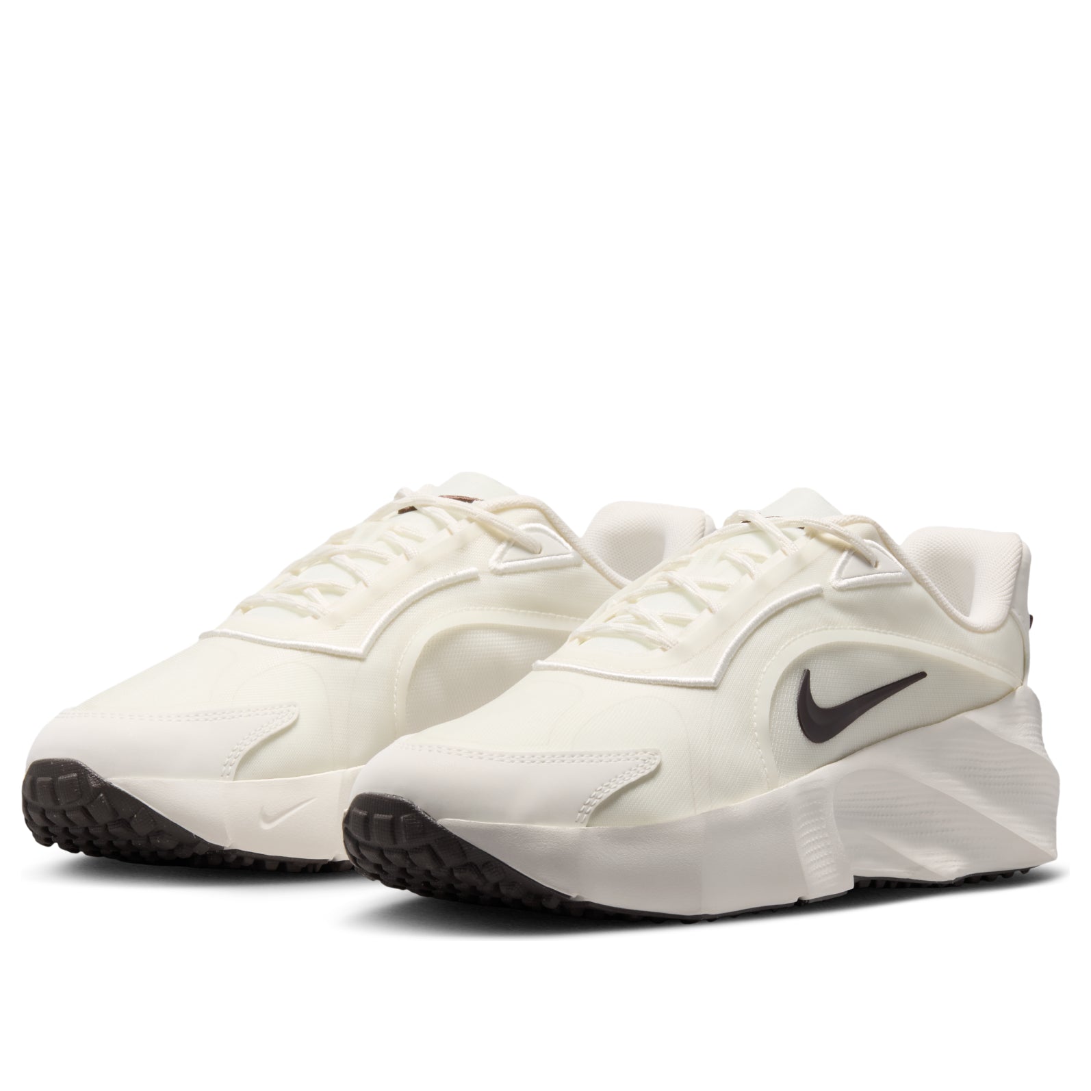 (WMNS) Nike Aura Edge 'Sail Black' HQ7025-105