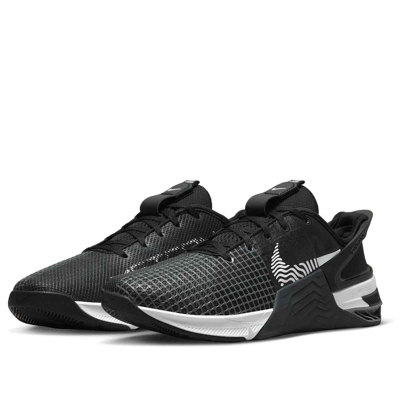 Nike Metcon 8 FlyEase 'Black Dark Smoke Grey' DO9388-001