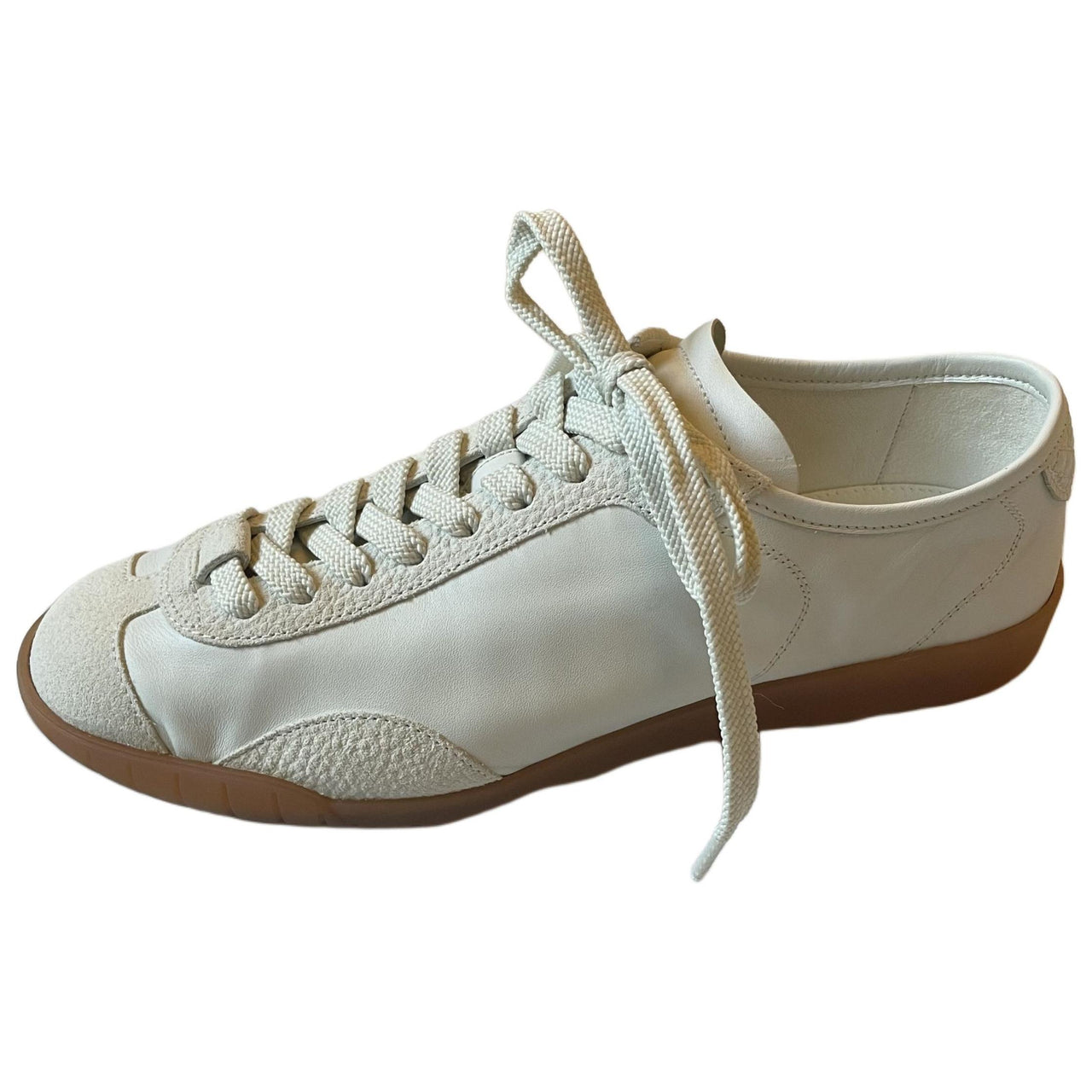 CHANEL Low-Top Casual Shoes Women's White