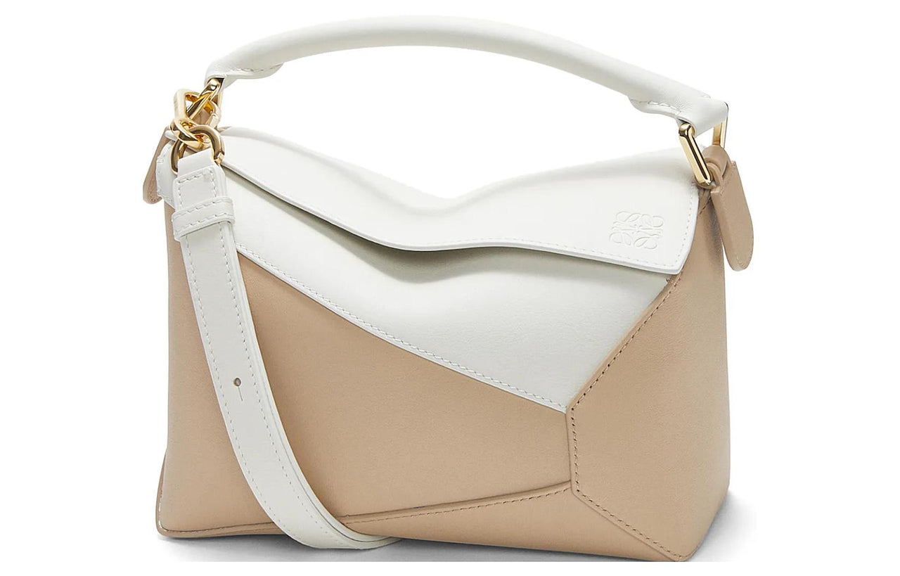 LOEWE Puzzle Cow Leather Shoulder Bag, Crossbody Bag, Handbag Trumpets Women's Soft White Color With Paper Craft
