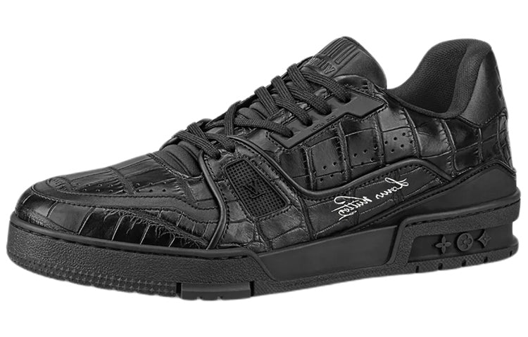 LOUIS VUITTON Trainer Low Top Stylish Skateboarding Shoes Men's Black
