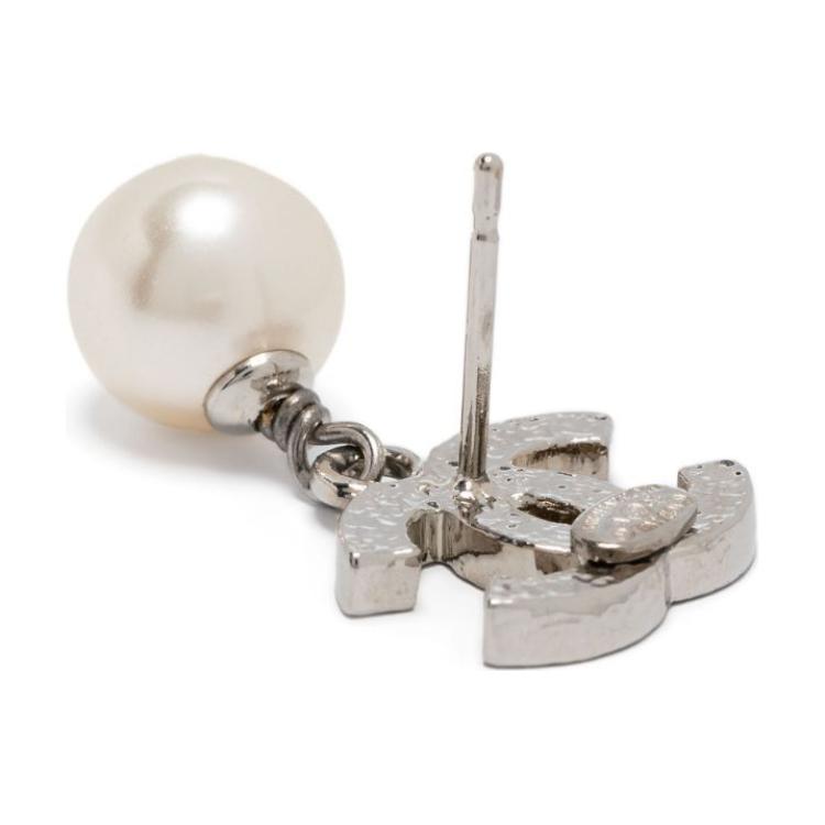 CHANEL 2010 Cc Faux pearl Clip on Earrings