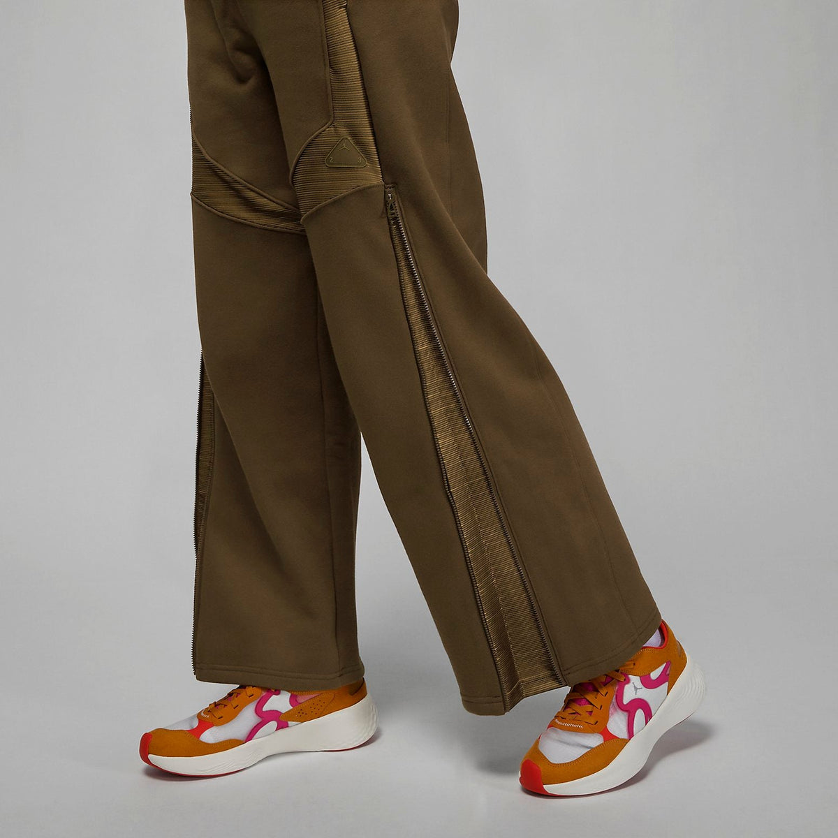(WMNS) Air Jordan Knit Sweatpants 'Olive Green' DV1259-385