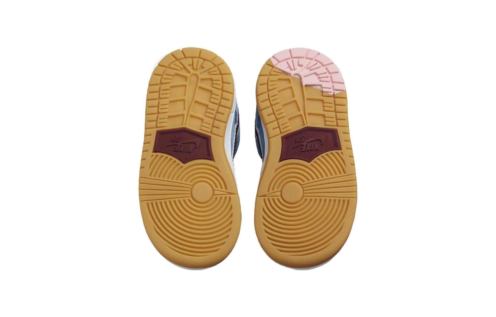 (TD) Nike SB Dunk Low Premium 'Philadelphia Phillies' DN3673-400