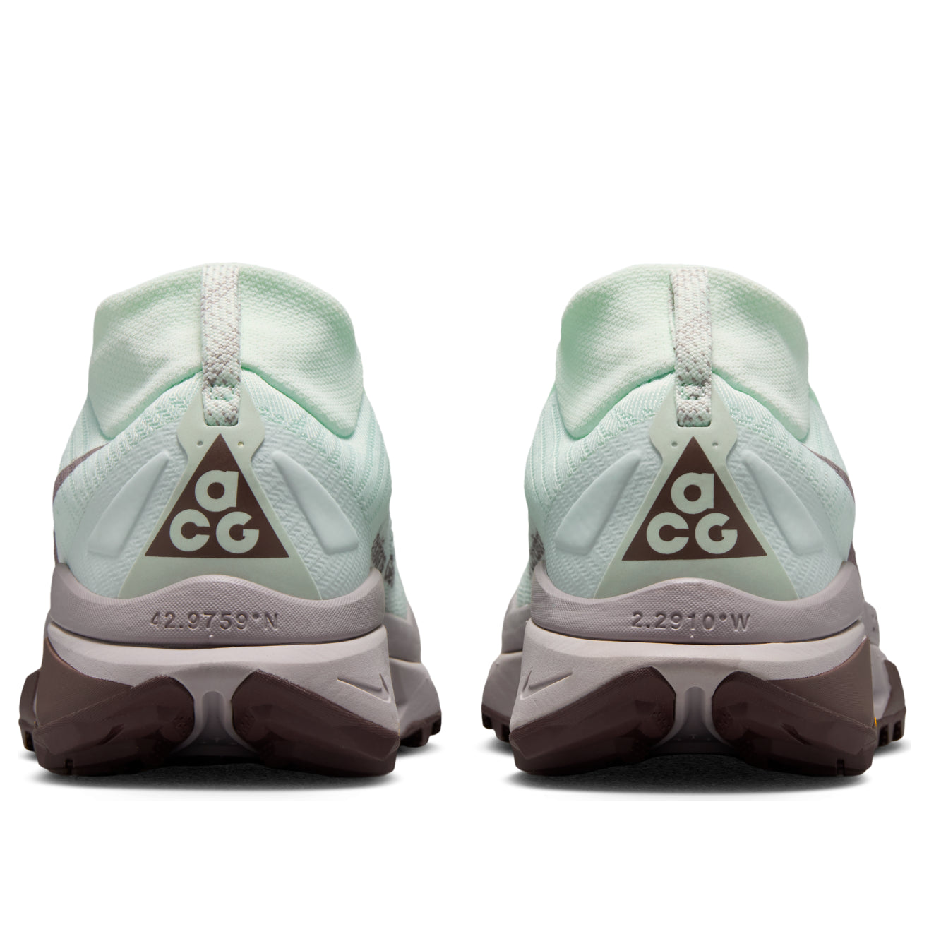 (WMNS) Nike ACG Zegama Trail 'Barely Green Tattoo Silver' HV8115-300