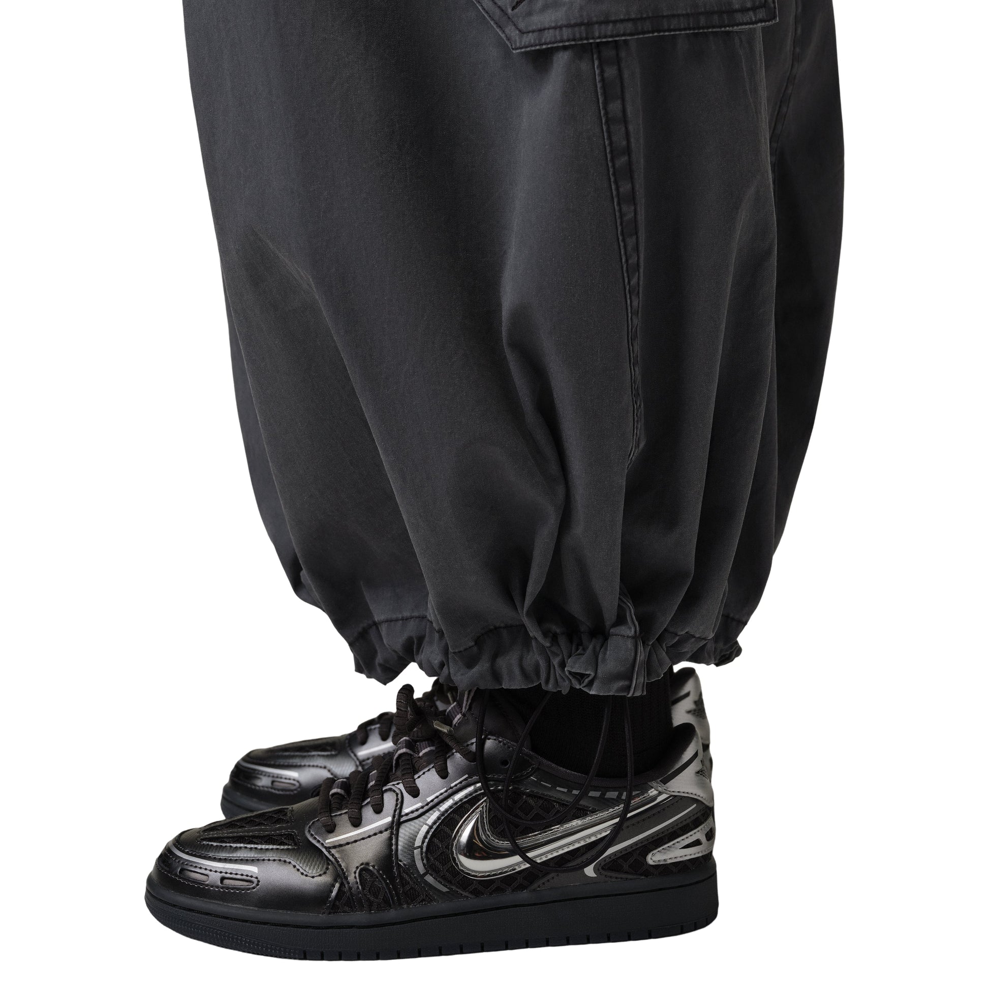 (WMNS) Air Jordan Chicago Parachute Skirt 'Black' IF1047-010