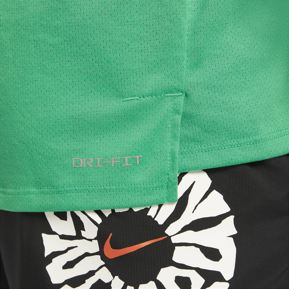 Nike Rise 365 Dri-FIT Short-Sleeve Running Top Asia Sizing 'Kipchoge-Stadium Green' HF0905-324