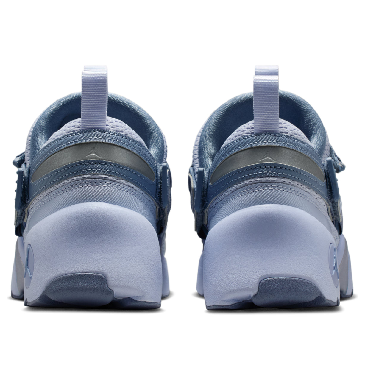 (WMNS) Air Jordan Trunner LX 'Ghost Pure Platinum' HQ2164-010