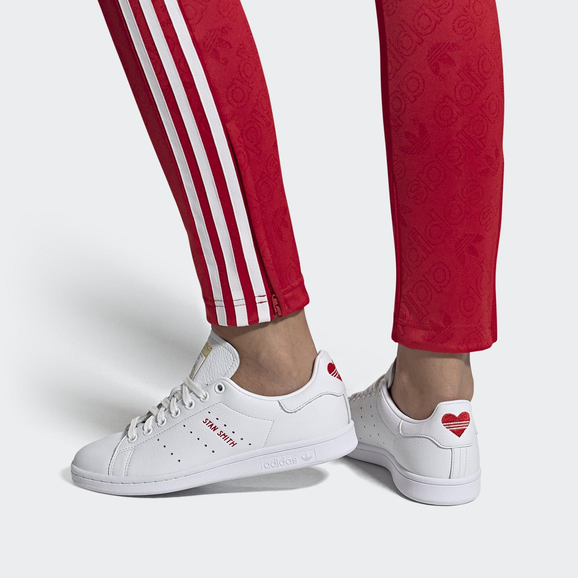 (WMNS) adidas Stan Smith 'Valentine's Day' FV8260