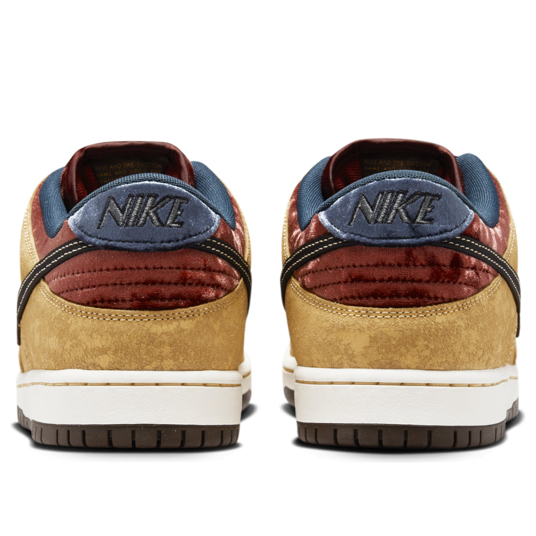 Nike SB Dunk Low Pro 'City of Cinema' FZ1278-200