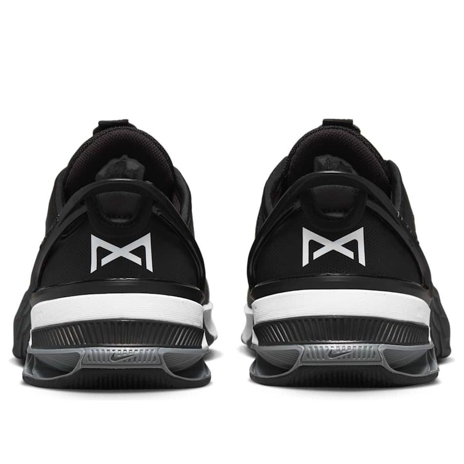 Nike Metcon 8 FlyEase 'Black Dark Smoke Grey' DO9388-001
