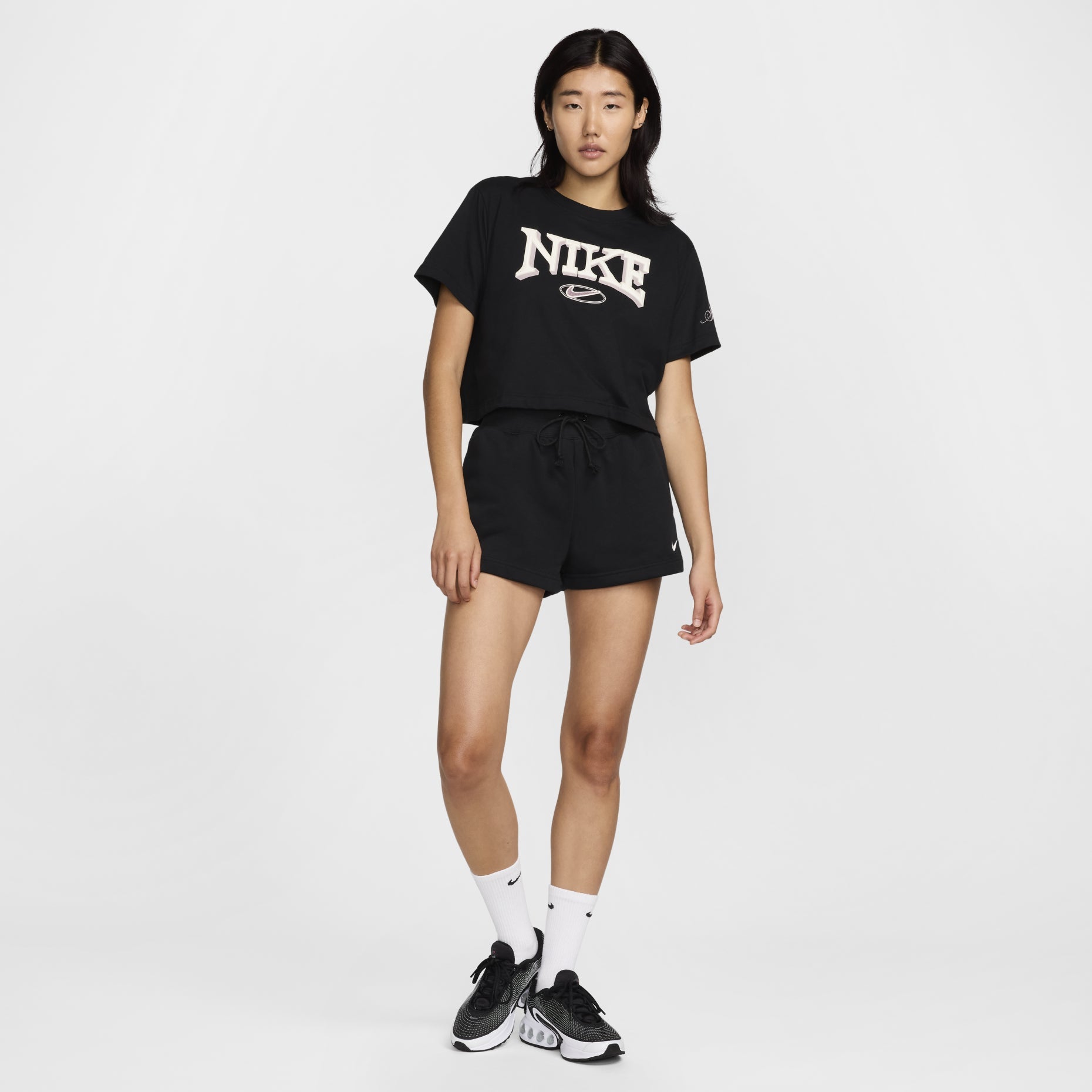 (WMNS) Nike Sportswear Loose Short-Sleeve Cropped T-Shirt 'Black' FZ2856-010