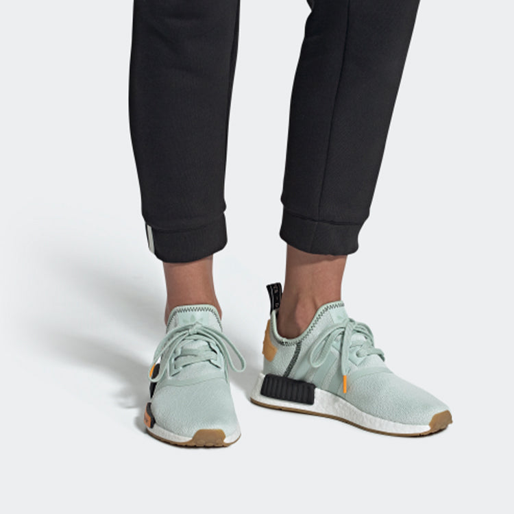 (WMNS) adidas NMD_R1 'Vapour Green Gold' BD8028