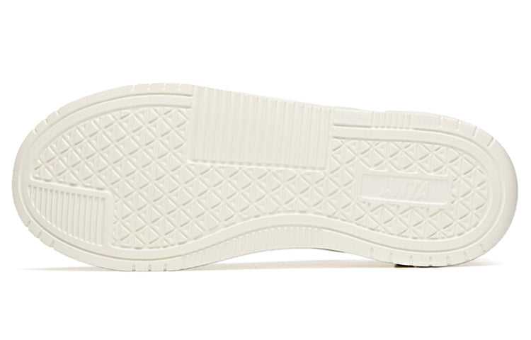 (WMNS) ANTA Skateboarding Series Sneakers 'Ivory with Pale Green' 922128820-4