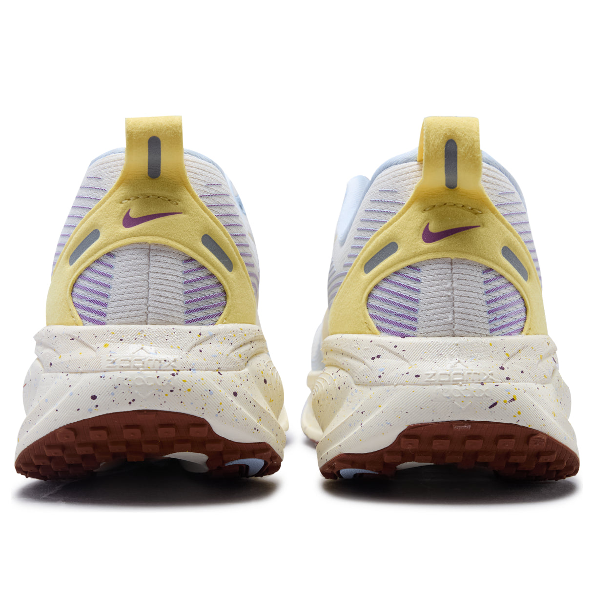 (WMNS) Nike Air Zoom Vomero 18 'Phantom Soft Yellow Sky Blue' IW2351-071