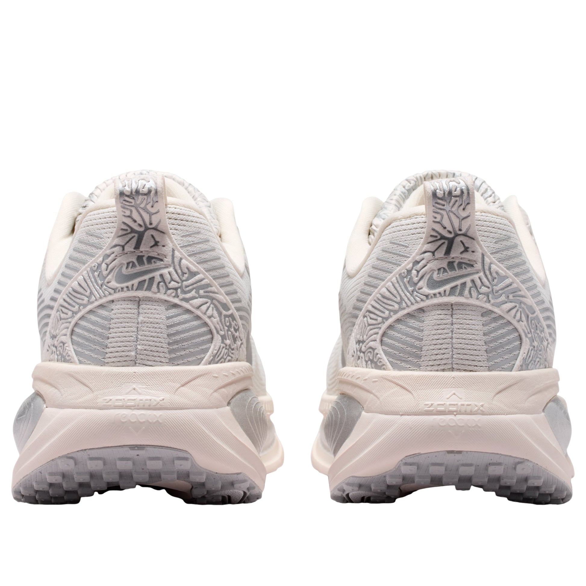 (WMNS) Nike Air Zoom Vomero 18 SE 'Phantom Grey Fog Silver' IM8330-001