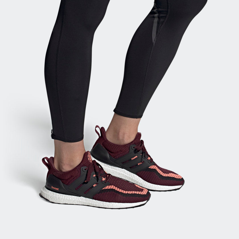 adidas x Manchester United Ultraboost DNA 'Football Pack' FZ3620