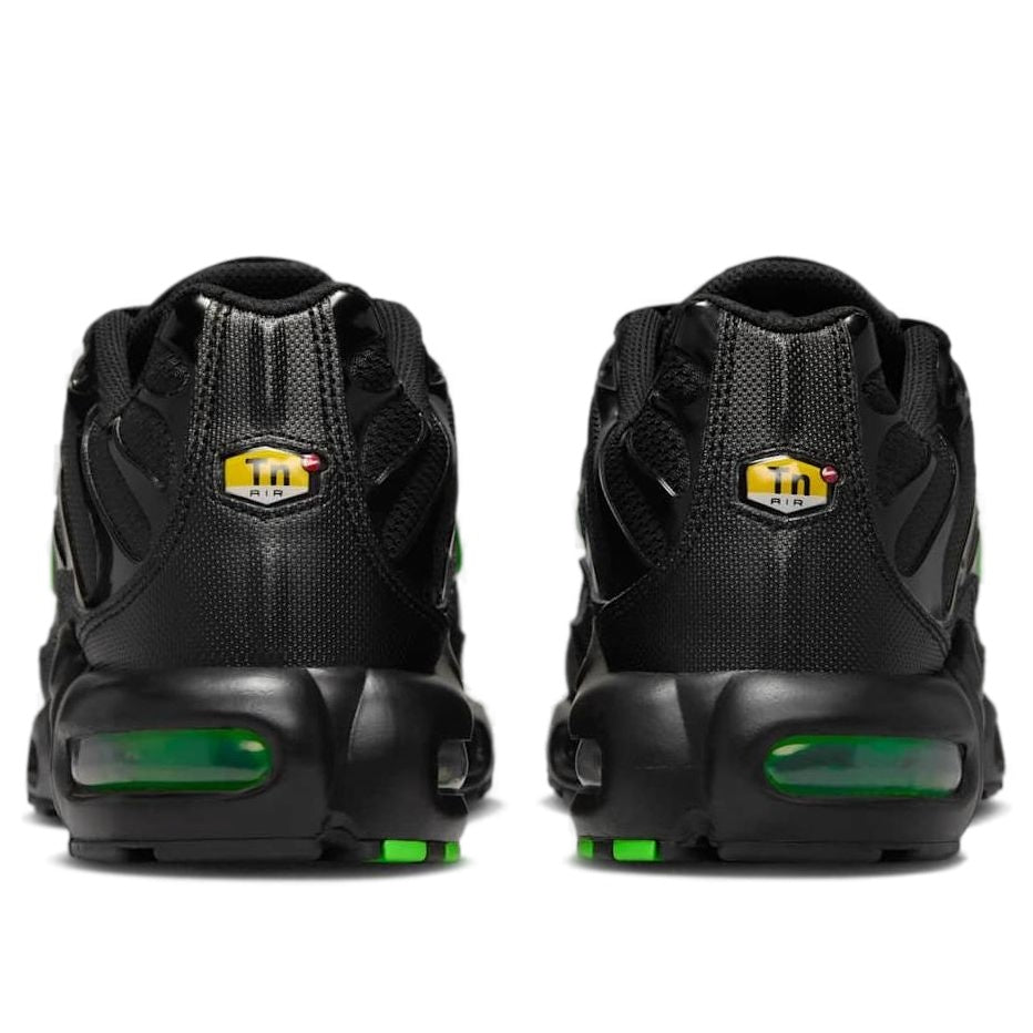 Nike Air Max Plus 'Black Green Strike' DM0032-024