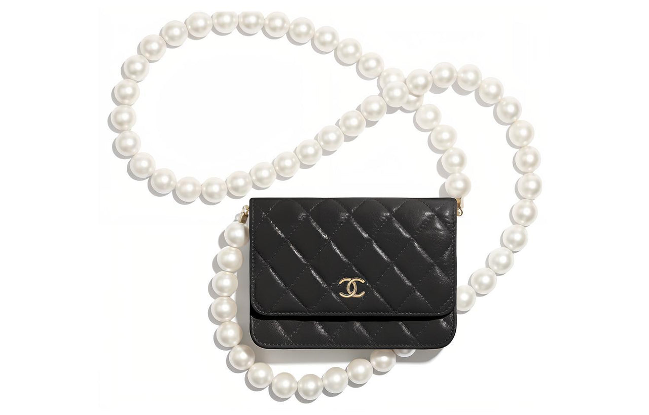 CHANEL WOC Calfskin Gold Metal Coin Purse, Card Holder, Shoulder Bag, Crossbody Bag Mini Women's Black