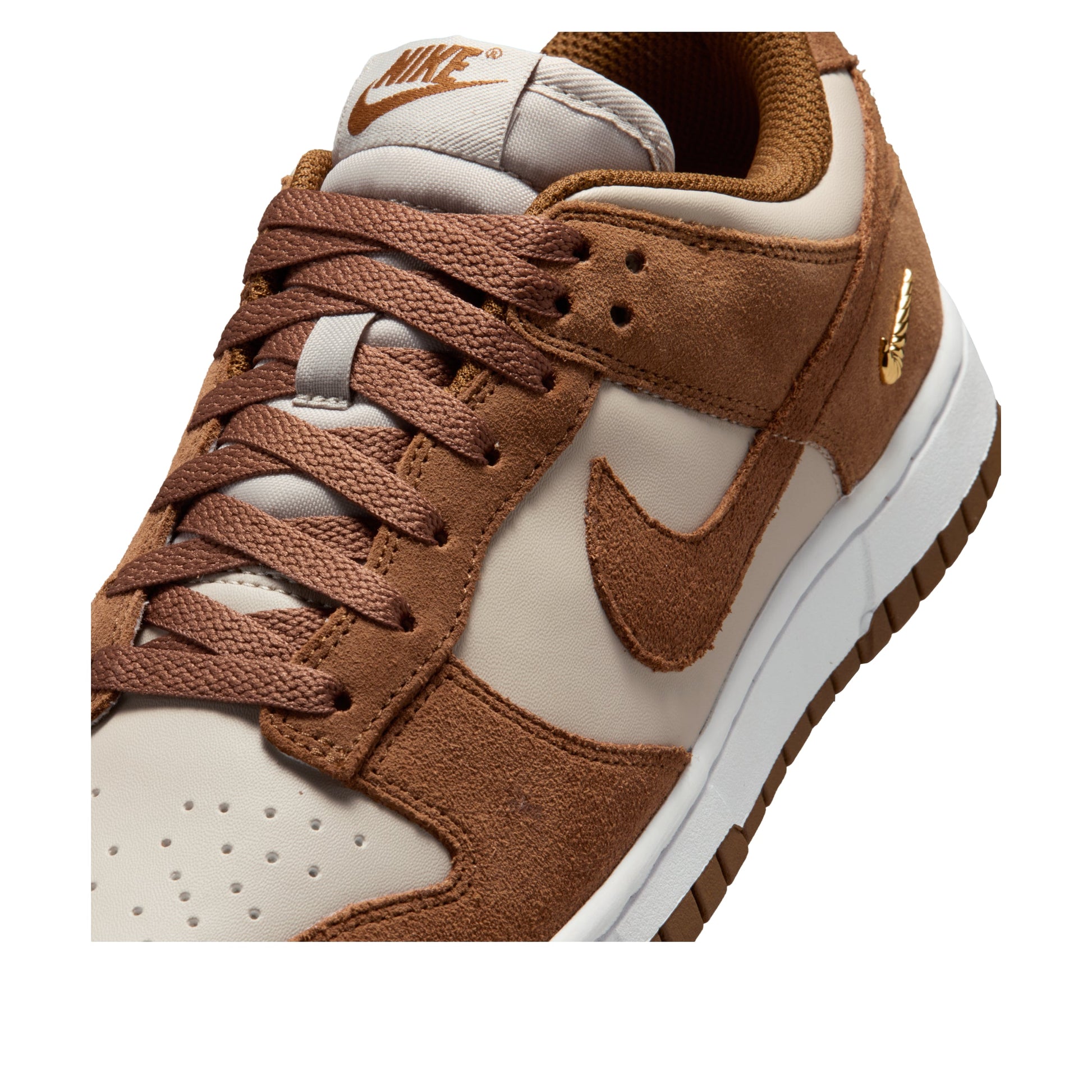 (WMNS) Nike Dunk Low Suede 'Light British Tan Cream' IO4244-200