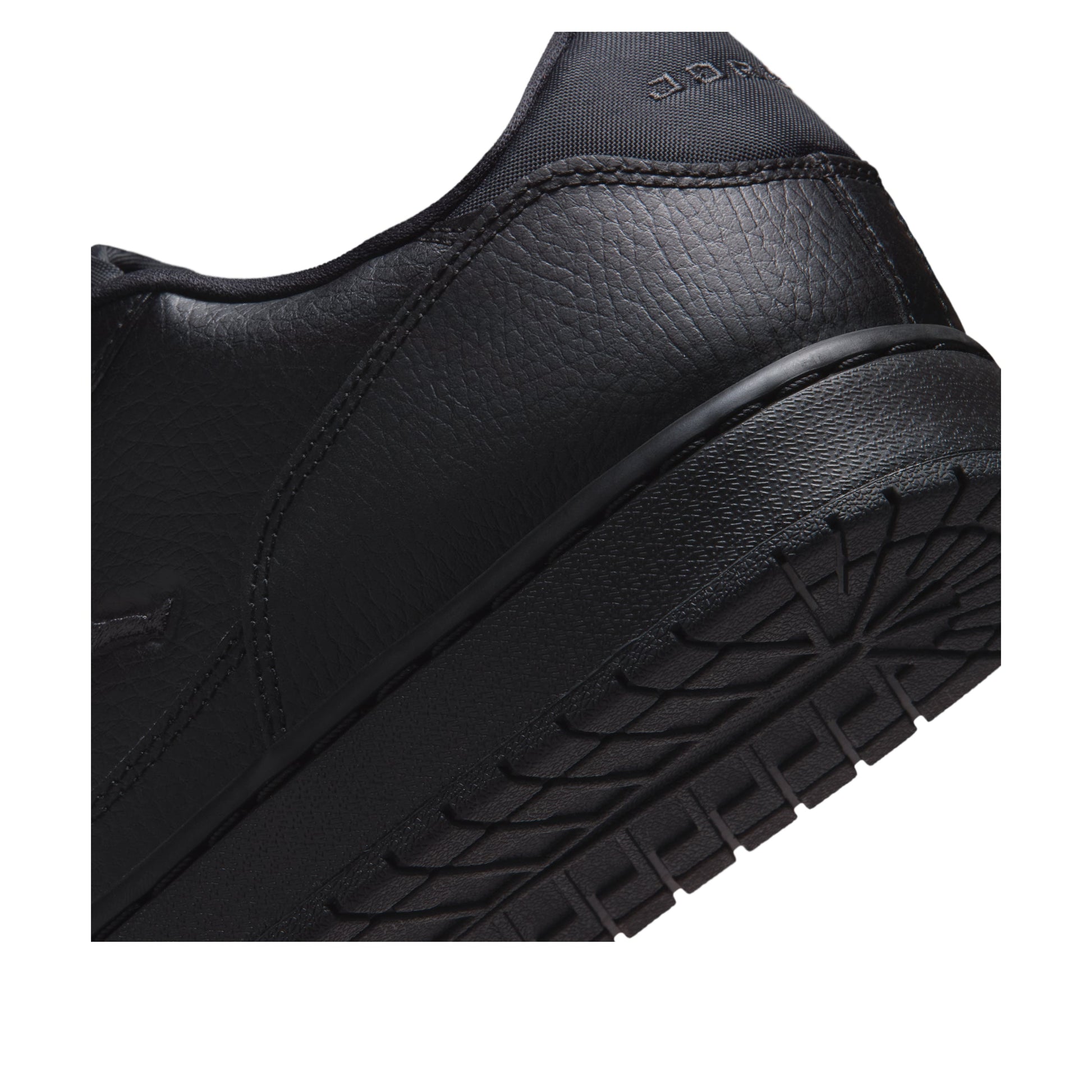 Jordan Court Connect Low 'Black' IQ5698-006