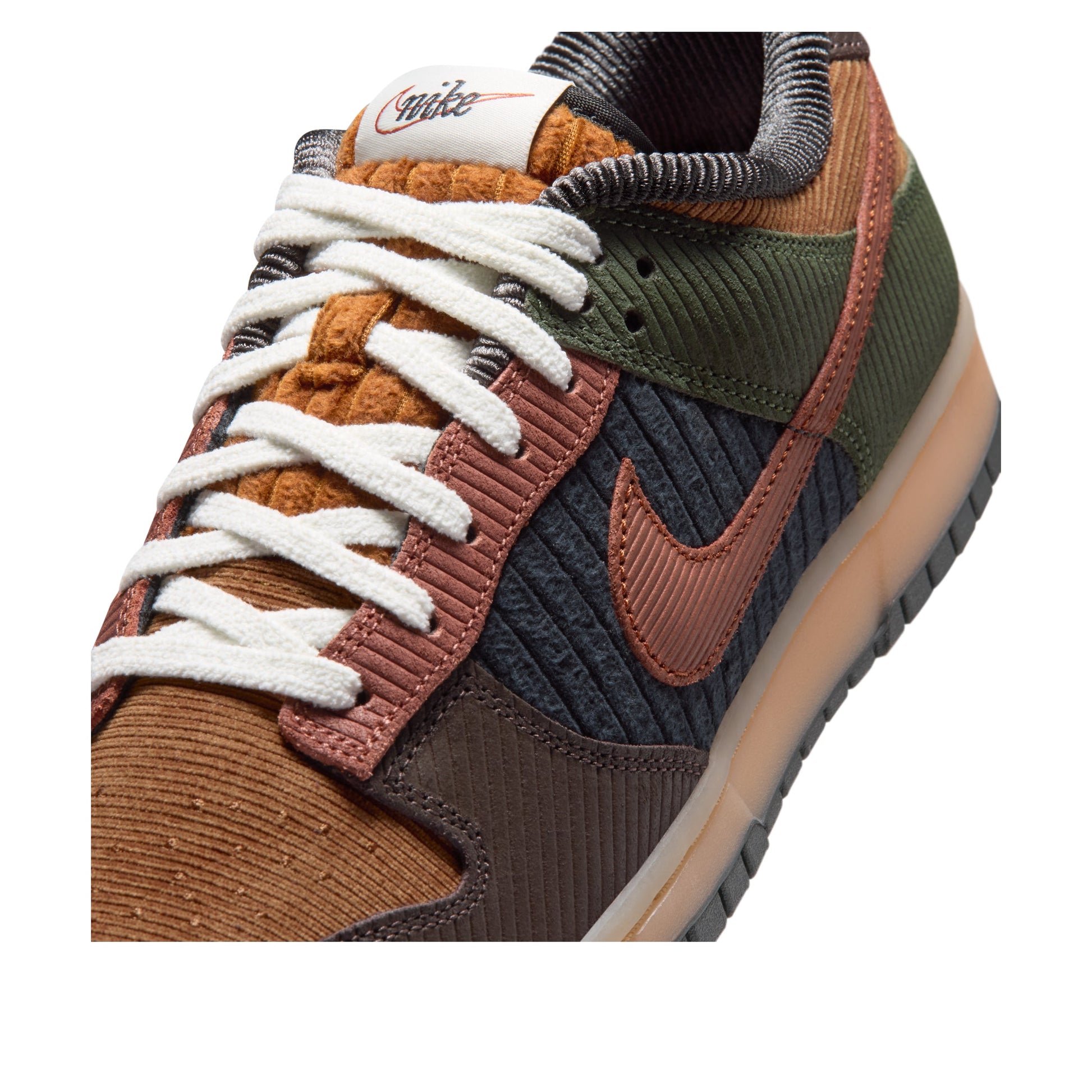 Nike Dunk Low Premium 'Light British Tan Corduroy' IB7746-201