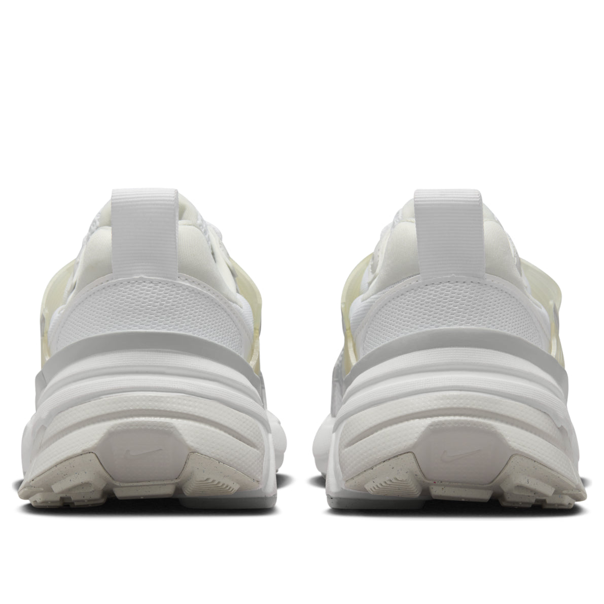 (WMNS) Nike V2K Run 'Metallic Silver' FD0736-104