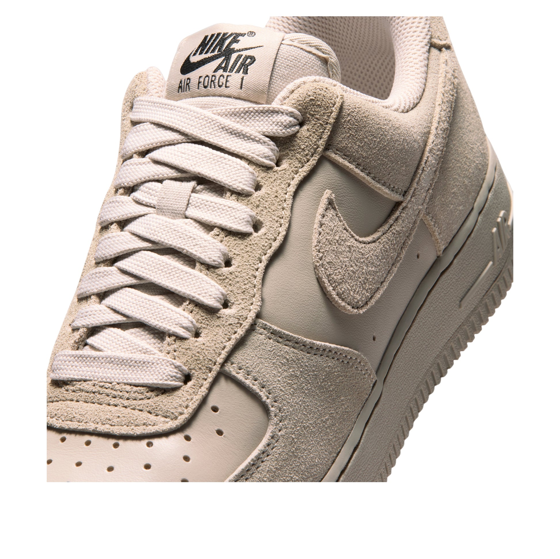 (WMNS) Nike Air Force 1 '07 'Cream Metallic Silver' IV6042-236