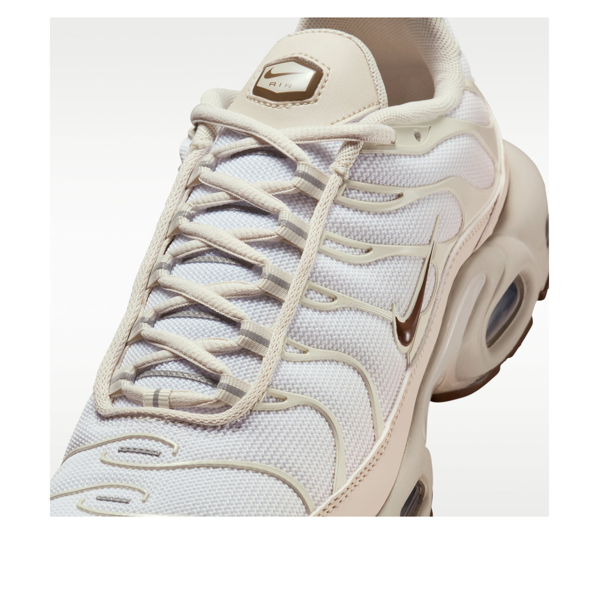 (WMNS) Nike Air Max Plus SE 'Light Orewood Brown Metallic Silver White' IO0657-100