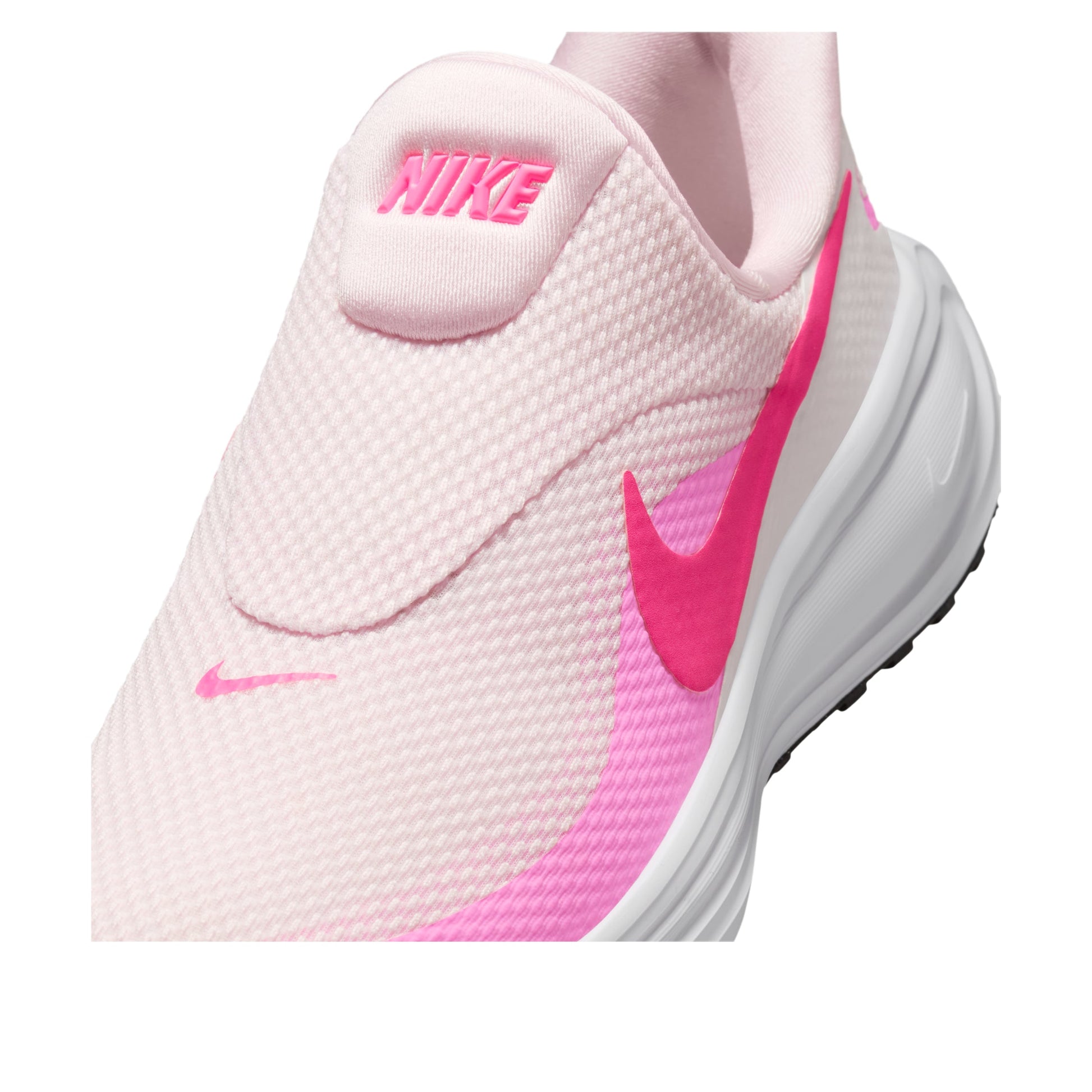 (WMNS) Nike Revolution 8 Easyon 'Pink Foam Hyper Pink' HQ2415-600