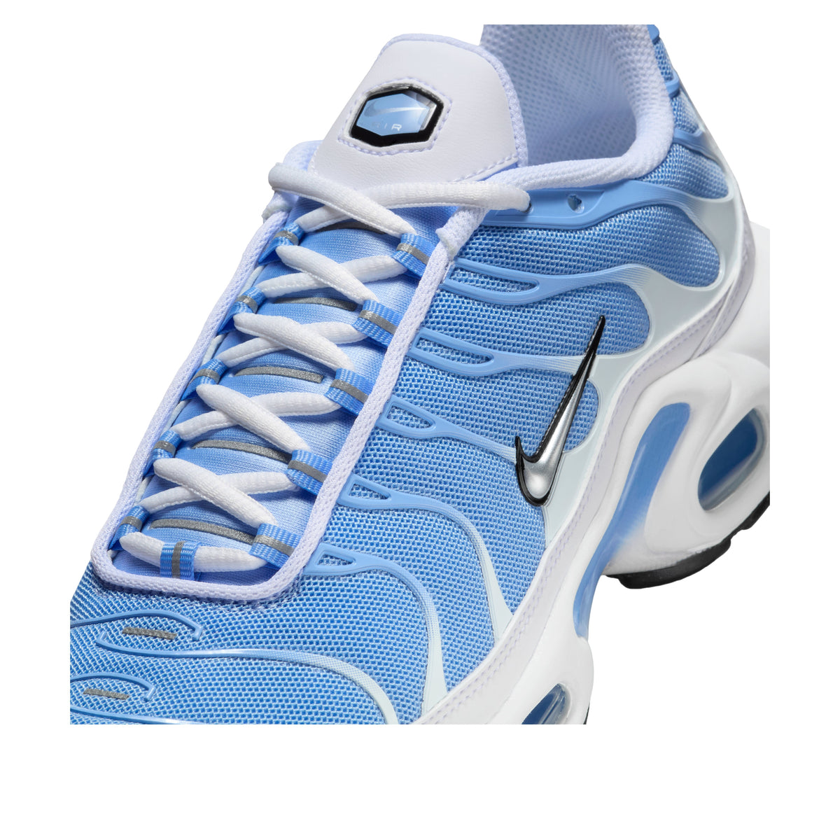 (WMNS) Nike Air Max Plus 'White Aluminum Metallic Silver' DZ3671-105