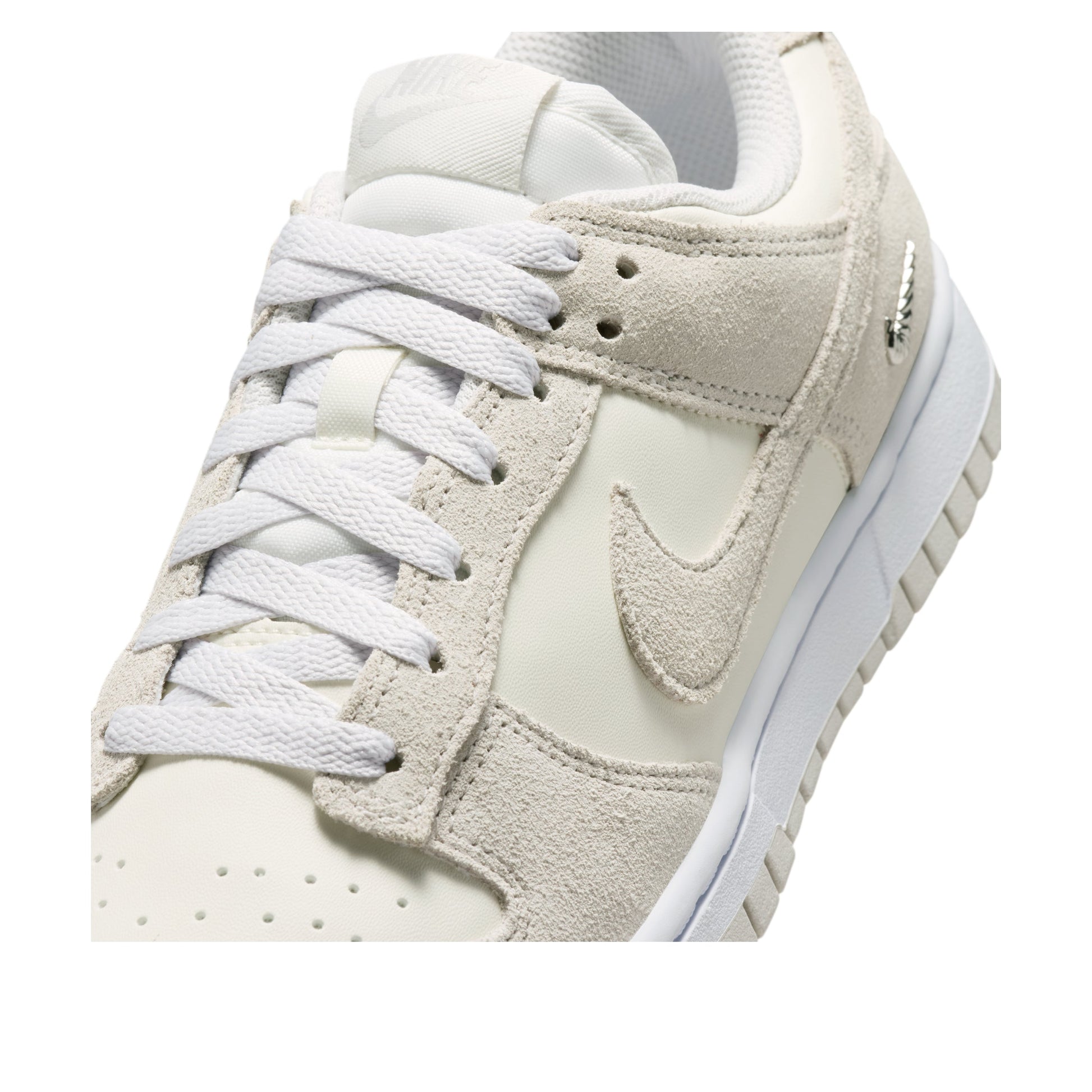 (WMNS)  Nike Dunk Low Suede 'Sail Vast Grey' IO4244-105