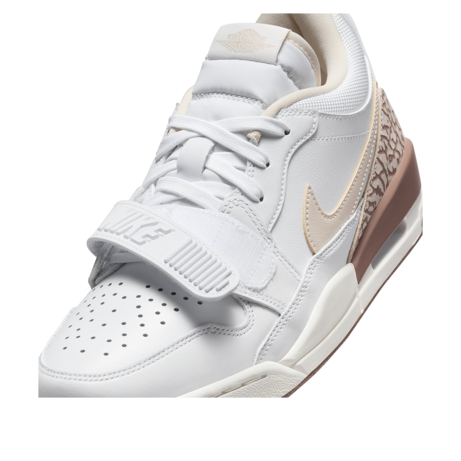 (WMNS) Air Jordan Legacy 312 Low 'White Legend Light Brown' FQ7827-100