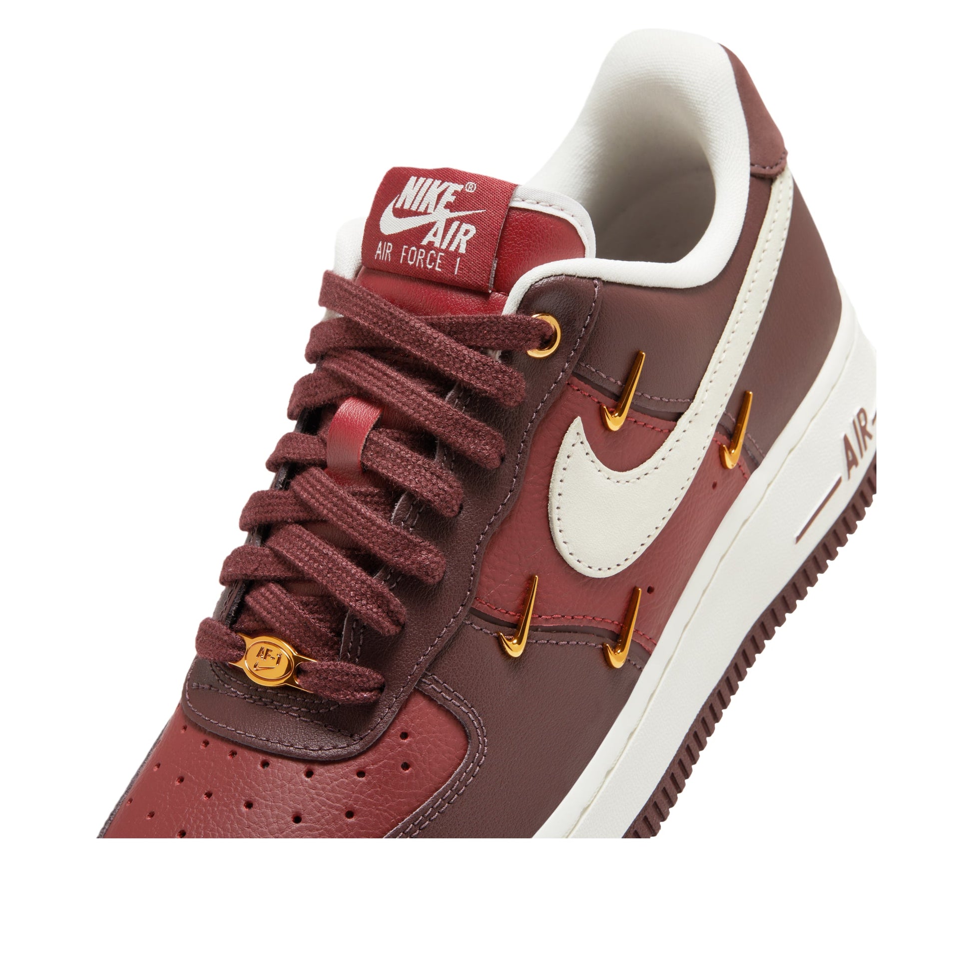 (WMNS) Nike Air Force 1 Low LX 'Team Red' IR0485-611