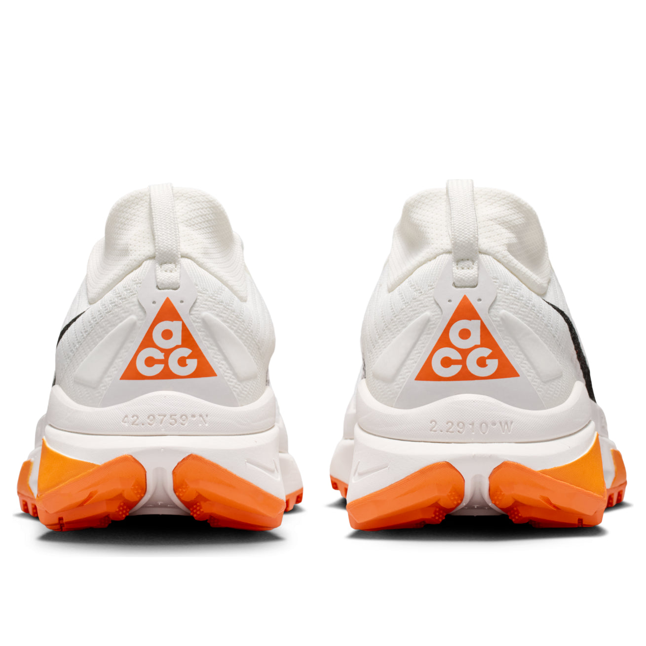 (WMNS) Nike ACG Zegama Trail 'Summit White Safety Orange' HV8115-103