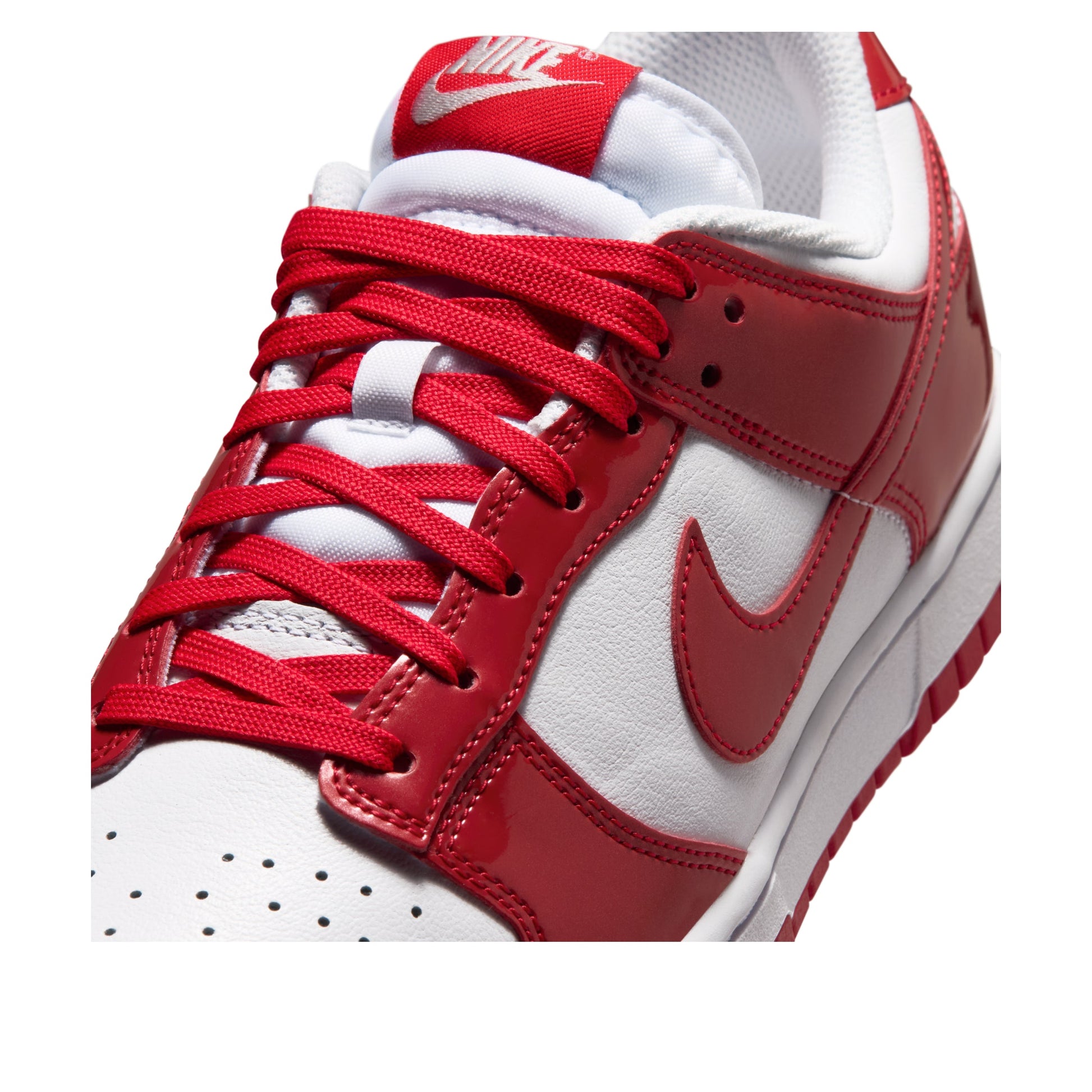 (WMNS) Nike Dunk Low SE 'White University Red' IV5104-101