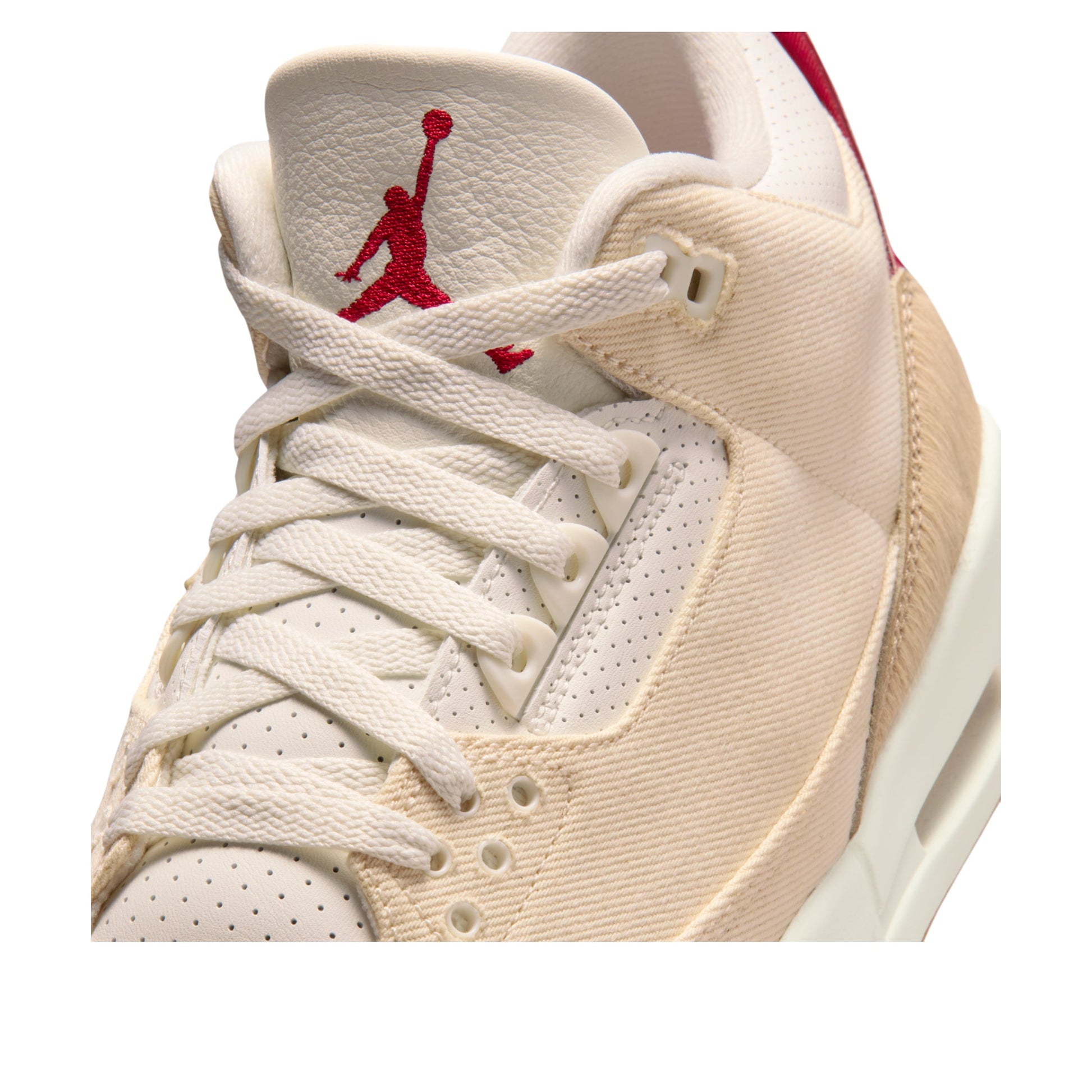 Air Jordan 3 Retro x Levi's 'Ecru Denim' IR0910-400