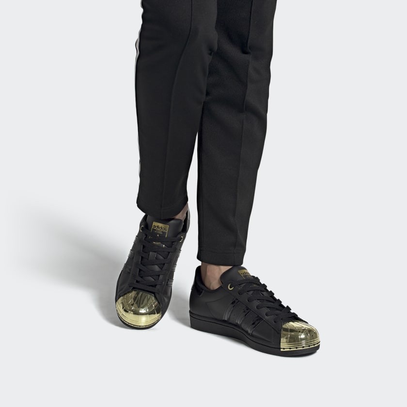 (WMNS) adidas Superstar Metal Toe 'Black Gold Metallic' FV3305
