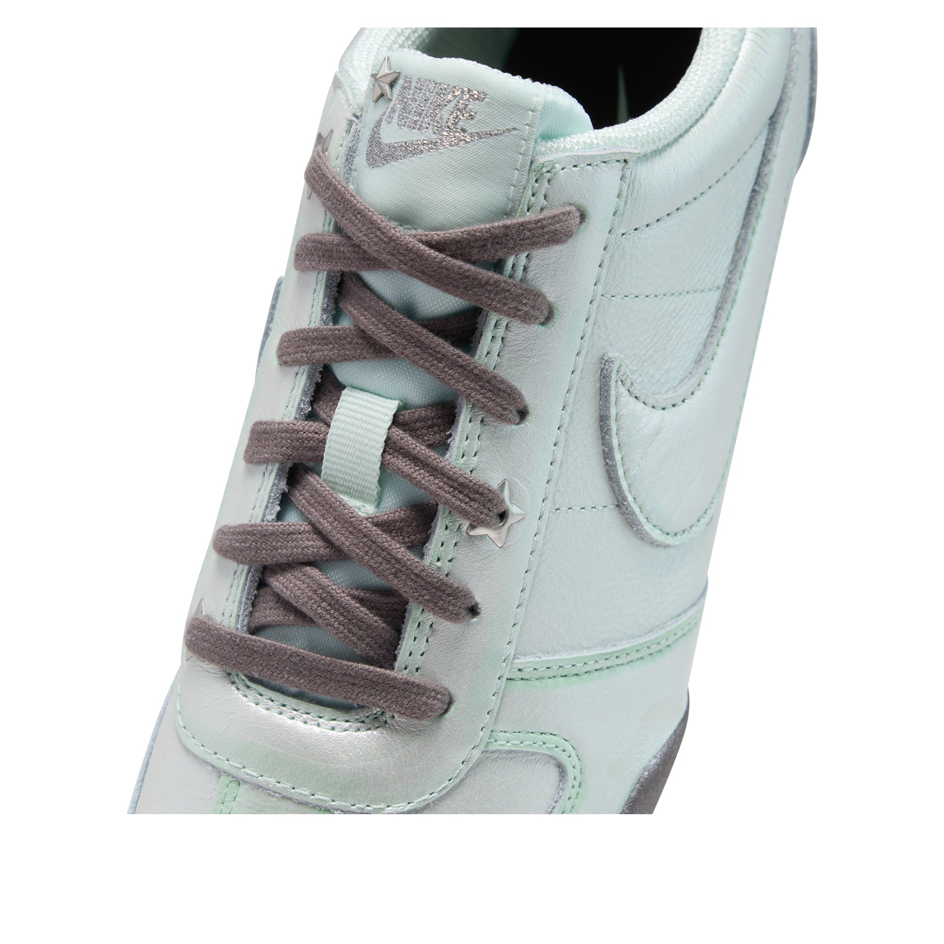 (WMNS) Nike Sprint Sister 'Metallic Silver Cave Stone' IW2341-001