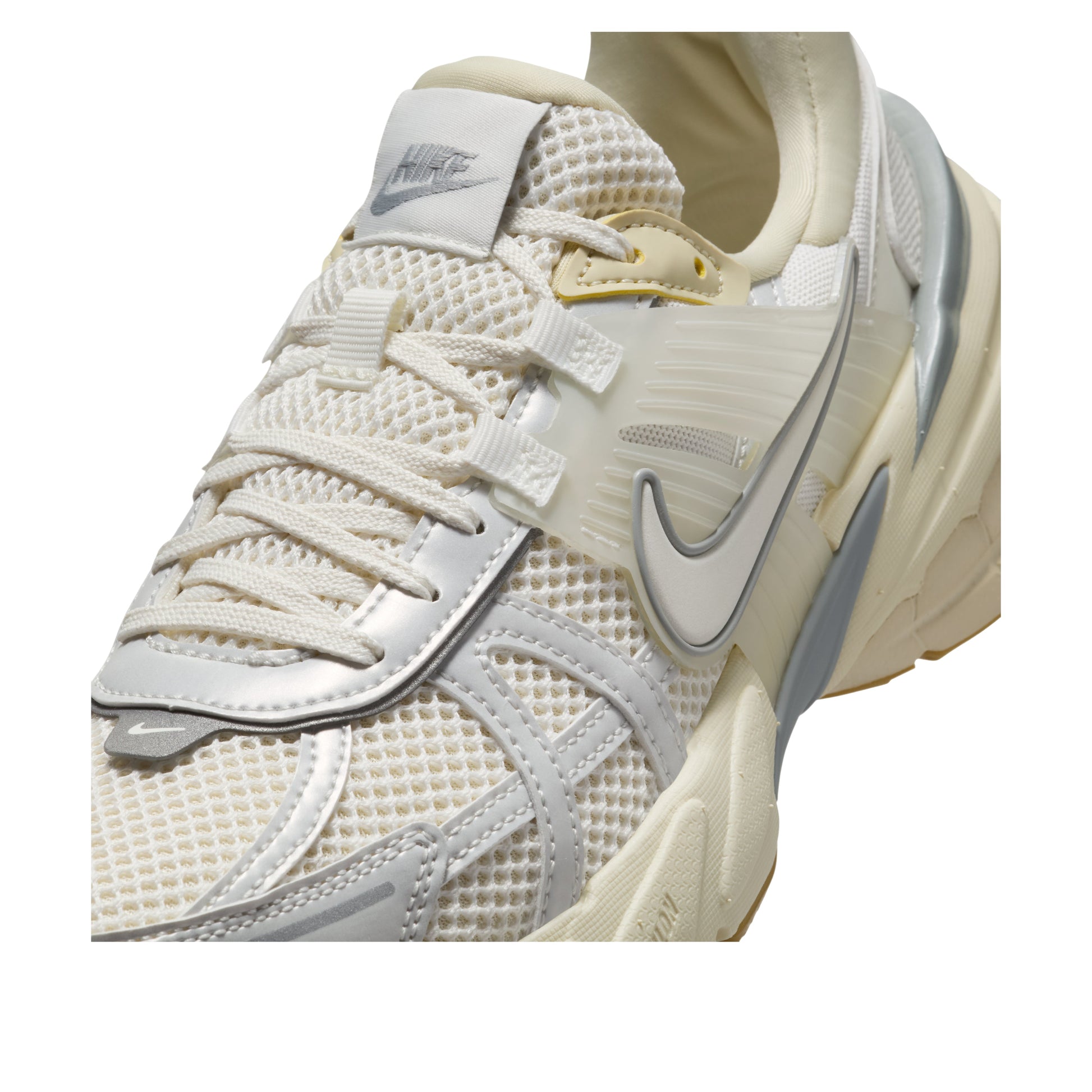 (WMNS) Nike V2K Run 'White Photon Dust Fir' FD0736-108