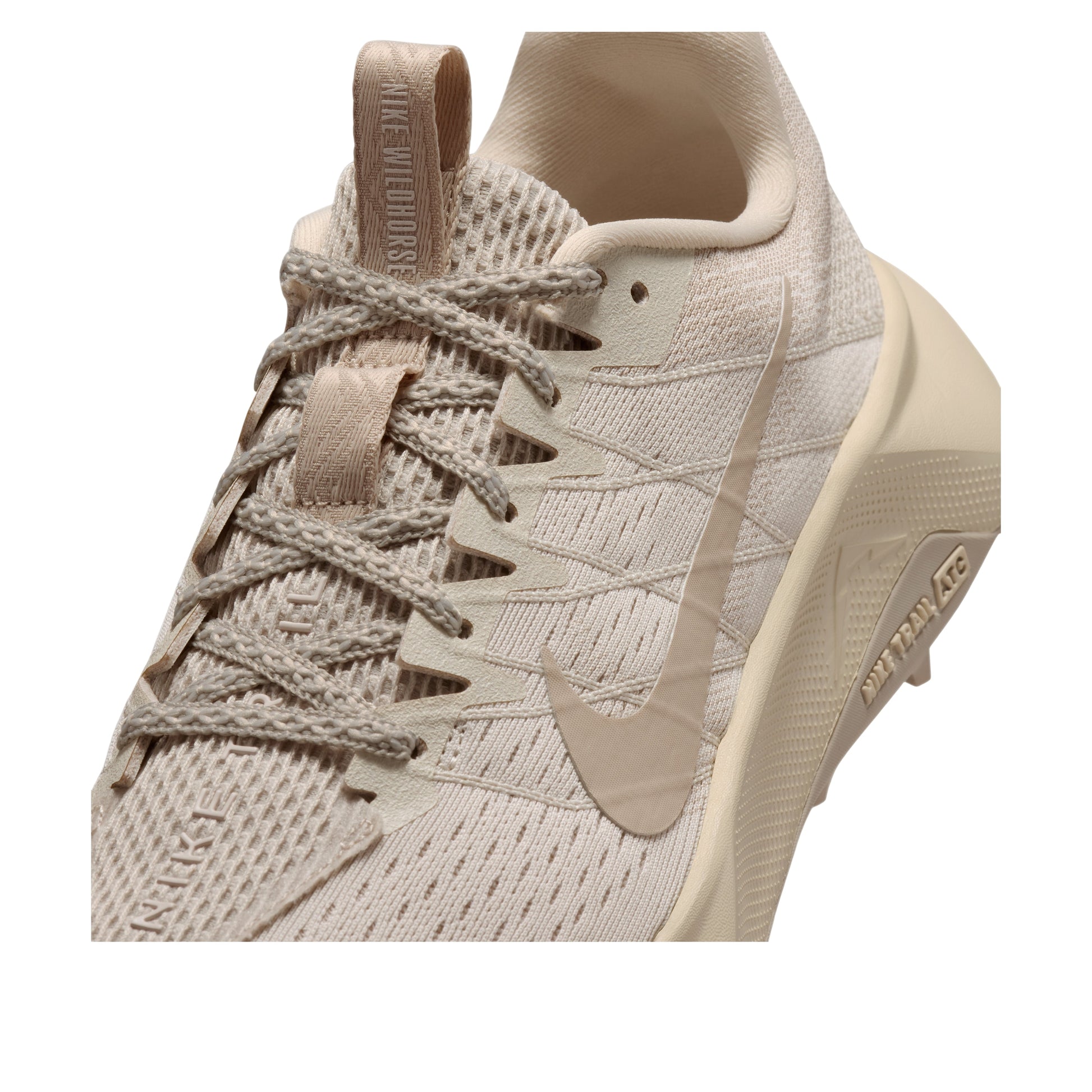 (WMNS) Nike Wildhorse 10 'Light Orewood Brown' FV2337-105