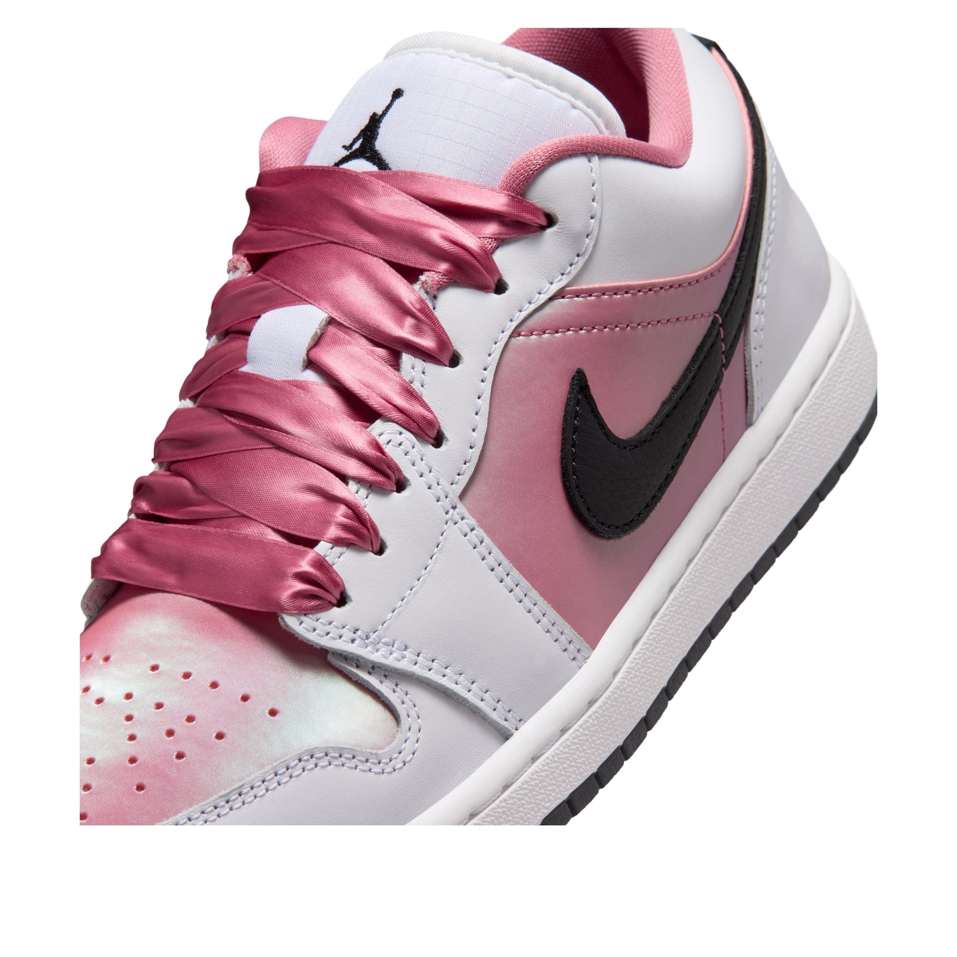 (WMNS) Air Jordan 1 Low SE 'White Black Desert Berry' IO0668-100