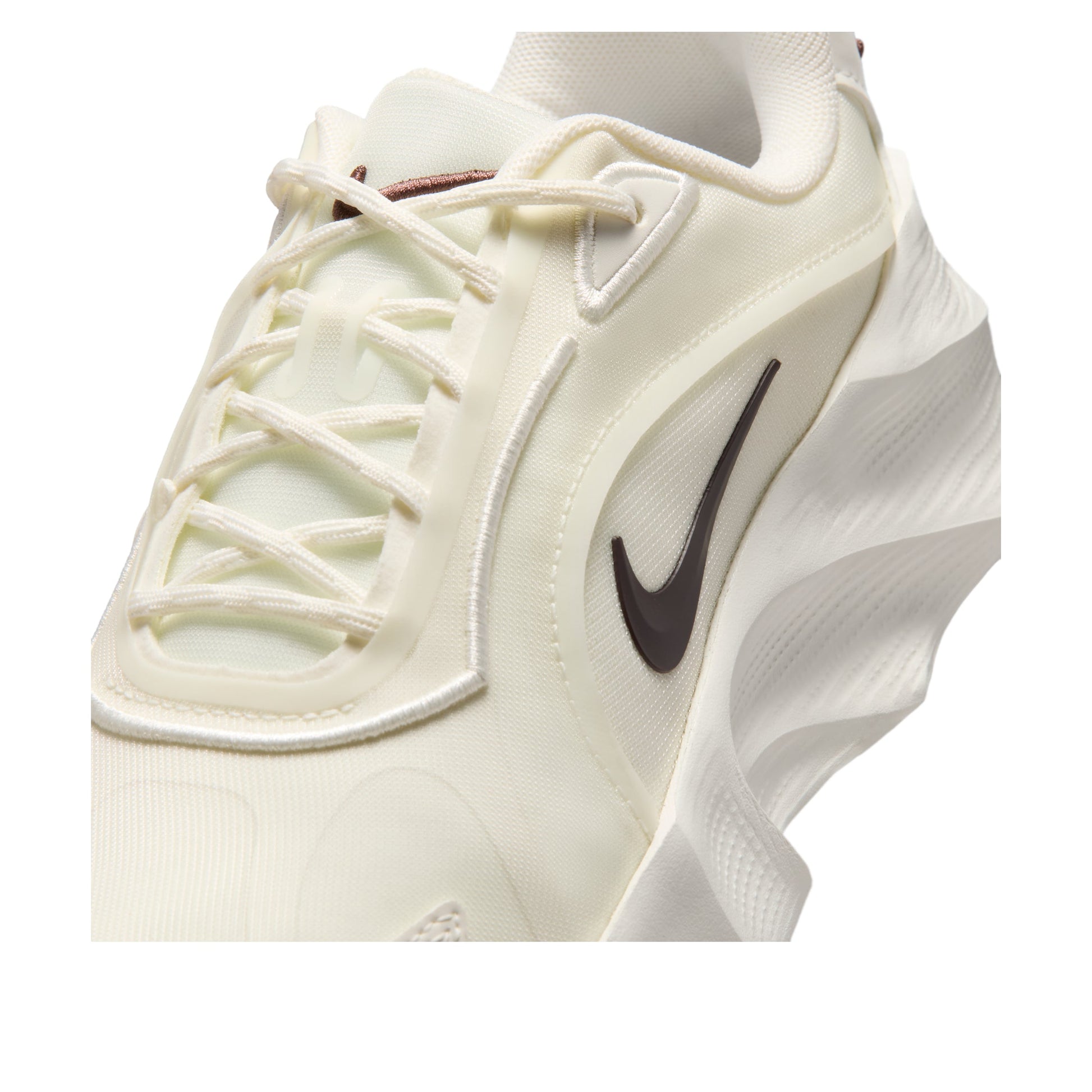 (WMNS) Nike Aura Edge 'Sail Black' HQ7025-105